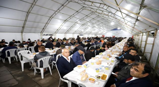Aksaray Belediyesi Ramazan Ayında Her Gün Binlerce Kişiyi Aynı Sofrada Buluşturdu