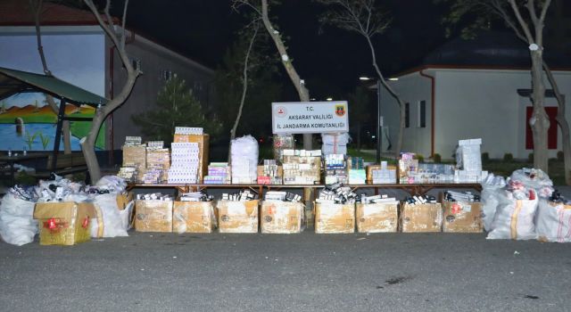 Kargo TIR’ındaki Kaçakçılık, Jandarma Engeline Takıldı