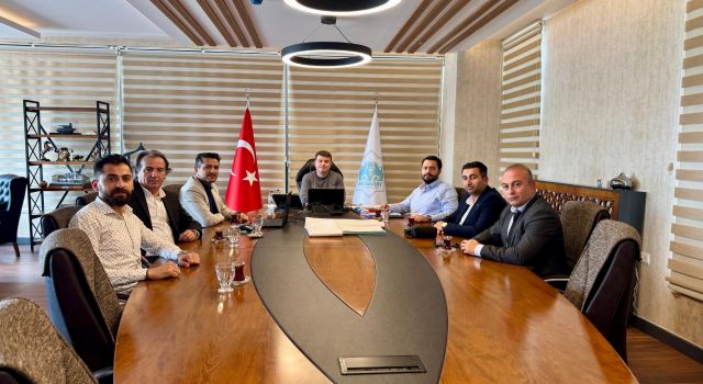 JEOLOJİ MÜHENDİSLERİNDEN BAŞKAN DİNÇER’E NEZAKET ZİYARETİ