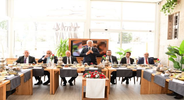 Eroğlu, “45 Bin Veteriner Hekimimizle Çalışmalarımıza Devam Ediyoruz”