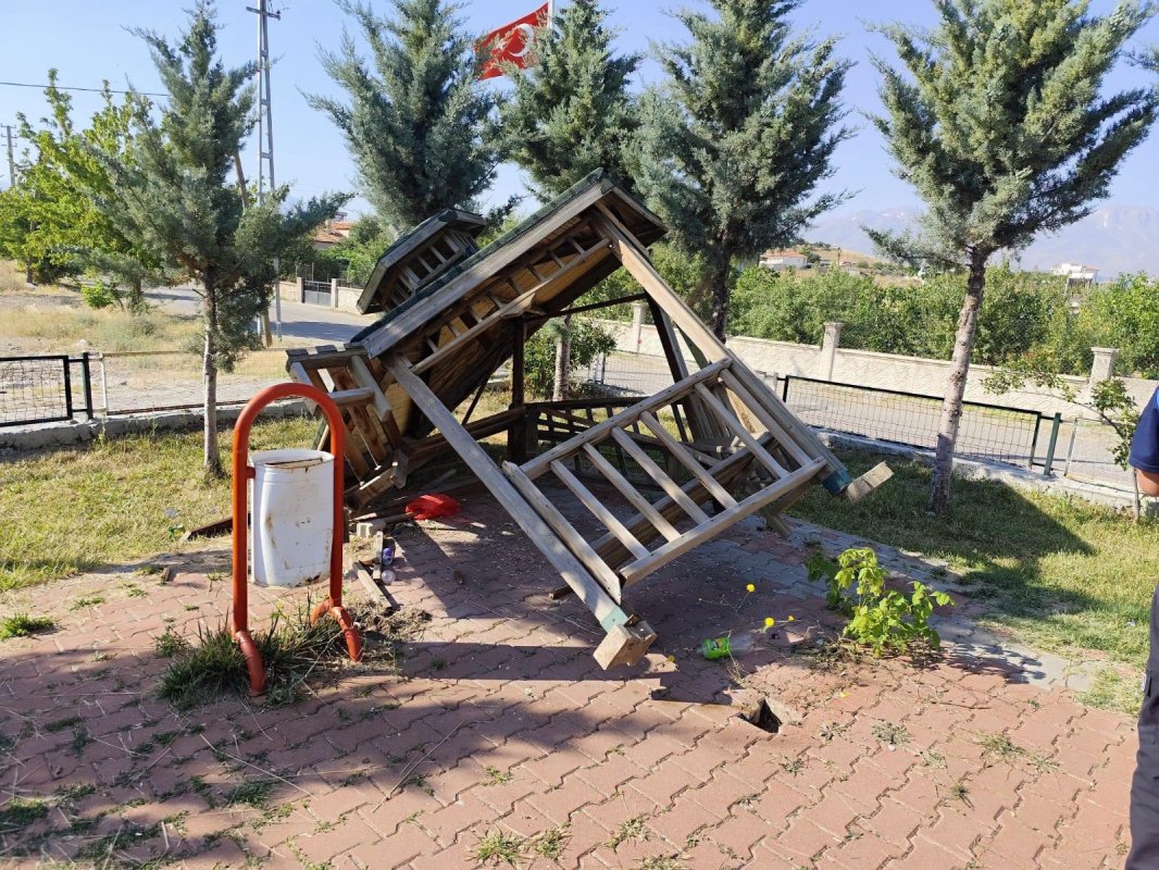 Ihlara Halkına Çok Gördüler