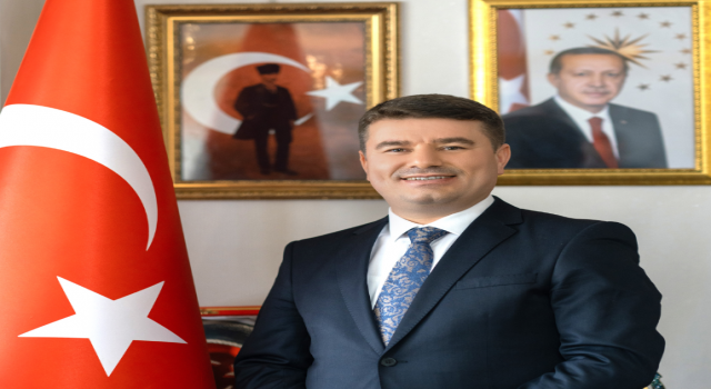Dinçer; “Atatürk, Anadolu’nun Ebediyen Türk Yurdu Olduğunu Bir Kez Daha Tüm Dünyaya İlan Etmiştir”