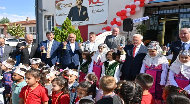Başkan Dinçer; Yeni Eğitim-Öğretim Yılının Aksaray’ımıza, Ülkemize Ve Milletimize Hayırlı Olmasını Temenni Ediyorum