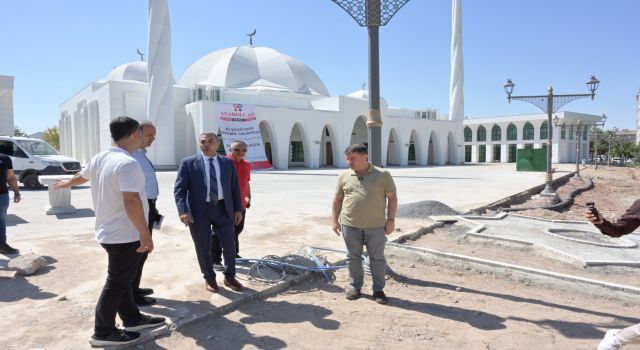 İnşaat Çalışmaları Tamamlanan Selçuklu Külliyesinde Çevre Düzenleme Ve Peyzaj Çalışmaları Devam Ediyor