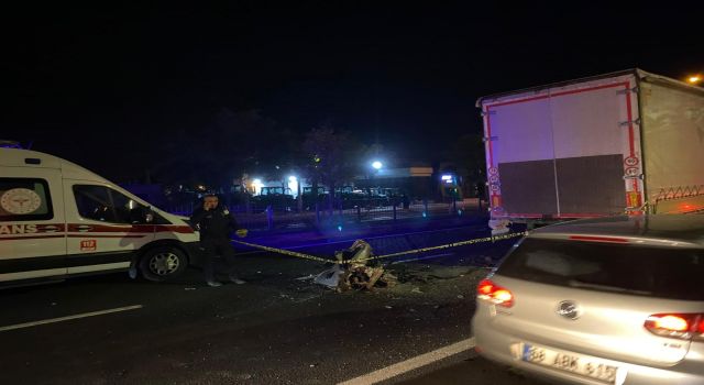 Konya Bulvarında Kaza: 1 Ölü 1 Ağır Yaralı