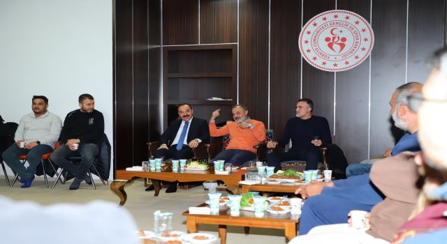 ASÜ Spor Bilimleri Fakültesinde Mezun Veri Tabanı Çalışması