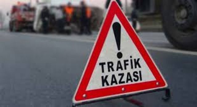 Eşmekaya Kavşağında Kaza 1 Yaralı