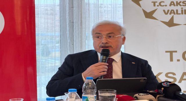 Vali Kumbuzoğlu Gazetecilere Günlerinde Veda Etti
