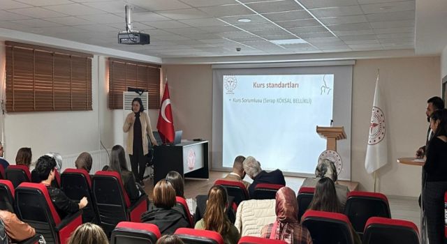 Sağlık Çalışanlarına Hayat Kurtaran Eğitim