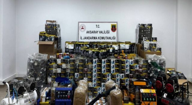 Jandarma’dan Kaçak Sigara İmalathanesine Baskın