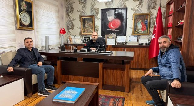 Dekan Çakmak İle Öğretim Üyesi Demiray’dan Gazetemize Ziyaret