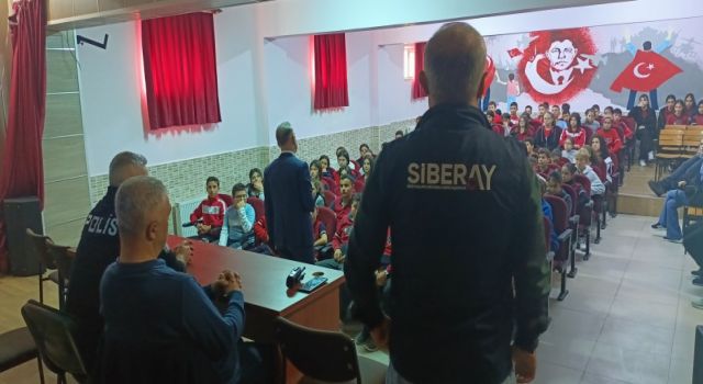 Emniyet “Dolandırılmayın” Diye Eğitim Veriyor