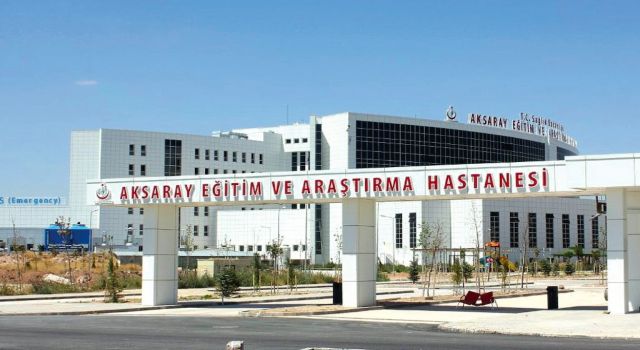 Aracın Çarptığı Bisiklet Sürücüsü İle Olay Yerine Gelen Eşi Hastanelik Oldu