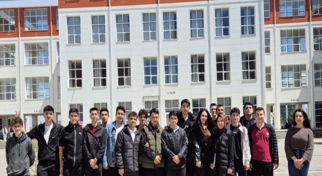 ASÜ Lise Öğrencilerini Ağırladı