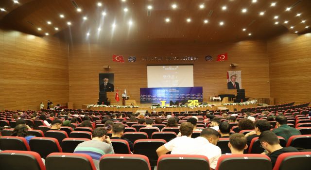 ASÜ 1. Mühendislik Zirvesine Yoğun Katılım