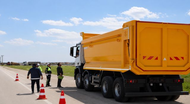 Aksaray Belediyesi’nden Hafriyat Kamyonlarına GPS Destekli Sıkı Denetim