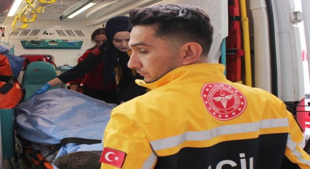 3’üncü Kattan Düşen Çatı İşçisi Yaralandı