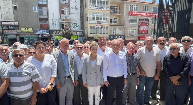 CHP'de Aksaray'dan Toplu İstifa! İl Yönetimi Yeni Parti’ye Geçti