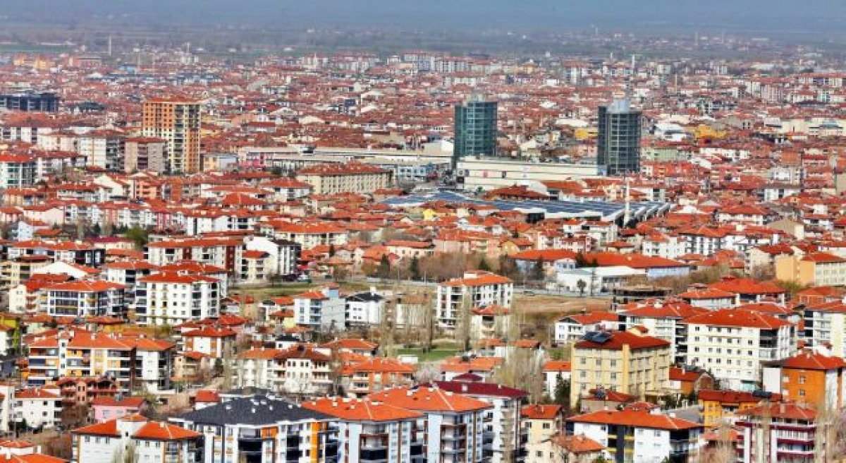 Yabancılara 5 Daire İle 2 İşyeri Satıldı