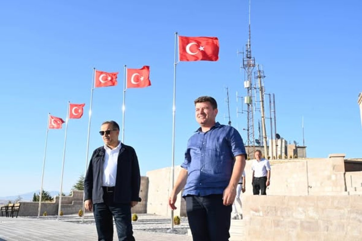 Başkan Dinçer ve Milletvekili Aydoğdu, Kılıçaslan Kasrı’nda Vatandaşlarla Buluştu
