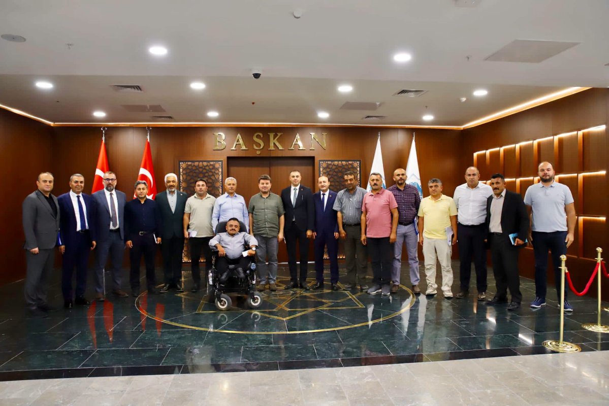 Belediye Başkanı Dr. Evren Dinçer, Mahalle Muhtarları İle İstişare Ve Değerlendirme Toplantısında Biraraya Geldi