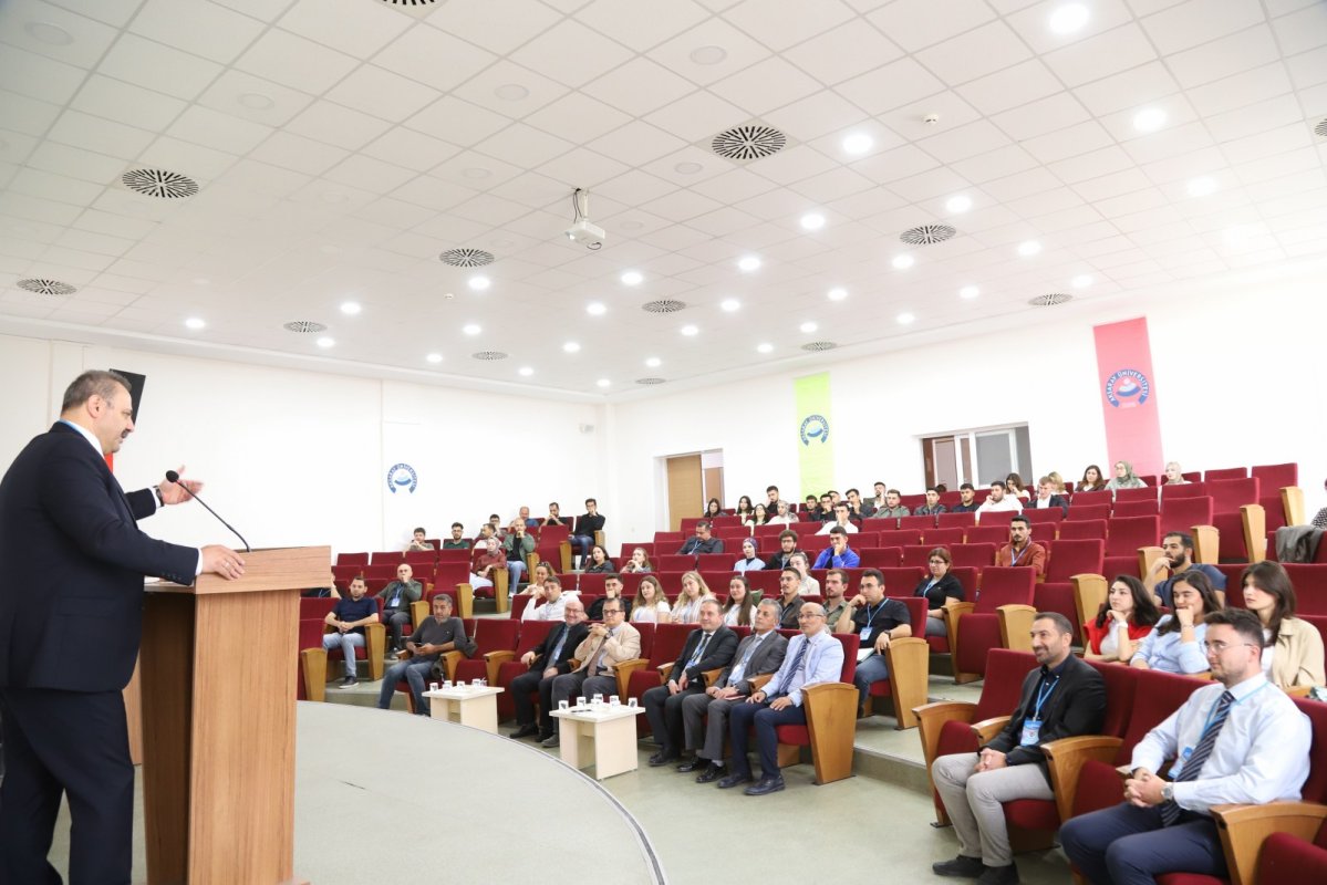 Veteriner Fakültesinde Embriyo Transferi ve Genomik Seleksiyon Eğitimi Başladı