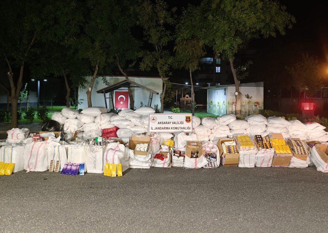 TIR’dan Milyonluk Kaçak Ürün Çıktı