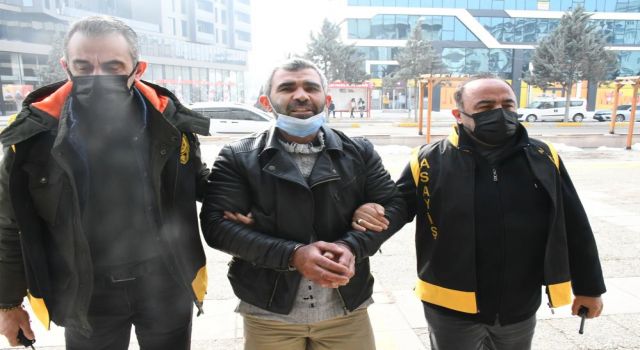 Karısının Boğazını Kesen Koca: “Allah Şifa Versin, Çok Seviyorum”