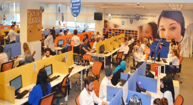 MEDAŞ Çağrı Merkezi Hizmet Bölgesinde 3,7 Milyon İnsana, Evden Hizmet Vermeye Devam Ediyor