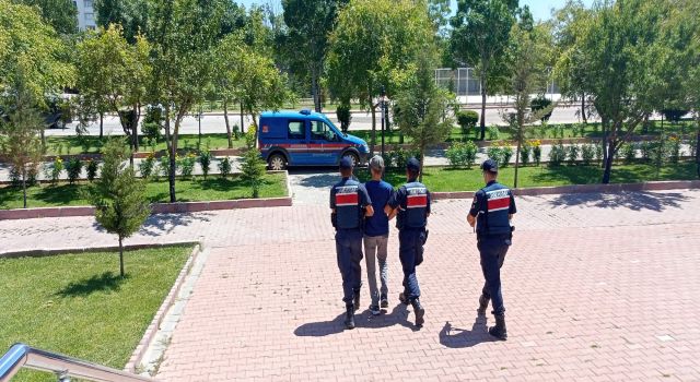 Hırsızlık Suçundan Aranan  Bir Kişi Daha Yakalandı