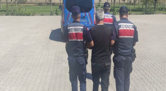 Aranan Katil Bağ Evinde Yakalandı