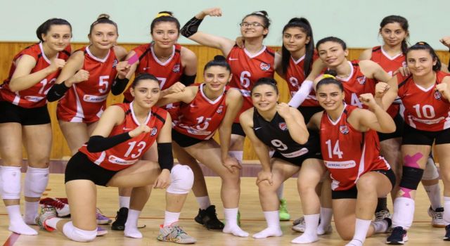 Aksaray 1989’un Kızları Kayseri’ye Set Vermedi 3-0
