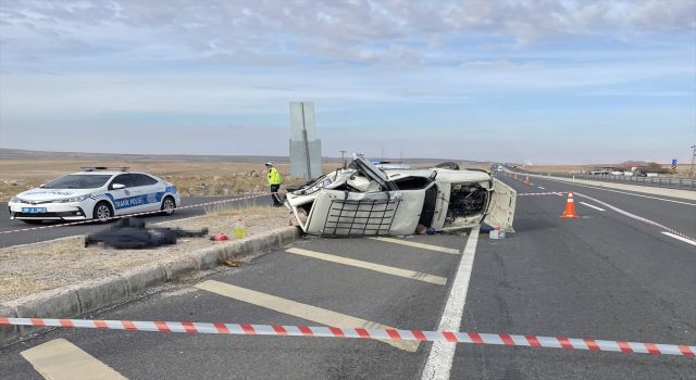 İki Otomobilin Çarpıştığı Kazada 1 Kişi Öldü, 3 Kişi Yaralandı