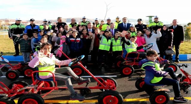 Trafik Sorunu Temelden Çözülecek