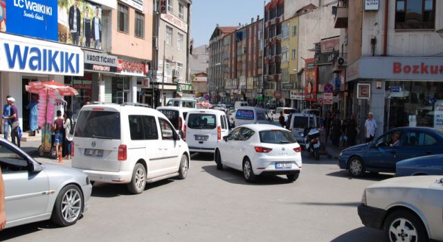 Şehir Trafiğindeki Araç Sayısı 140 Bini Aştı