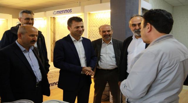 Vatandaşlardan Ertük’e  “Değişim Şart Umudumuz Sende”