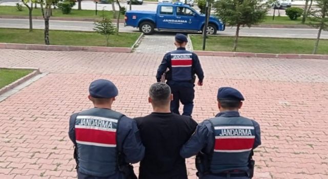 Firari Hükümlü Jandarmadan Kaçamadı