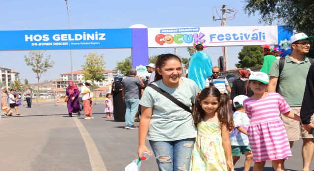 Çocuklar Festivallerini Bekliyor
