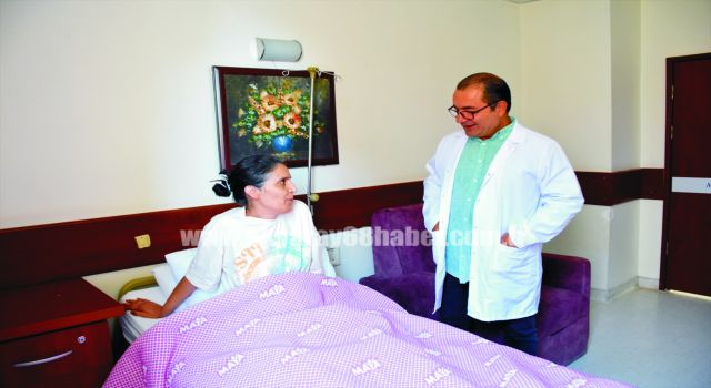 Üzüntüden Şiştiğini Düşündüğü Karnından 5,5 Kilogramlık Kitle Çıkarıldı