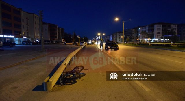 Otomobille Çarpışan Motosikletin Sürücüsü Öldü