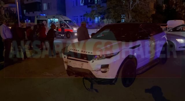 Otomobil  Hafif Ticari Araçla Çarpıştı: 2 Yaralı