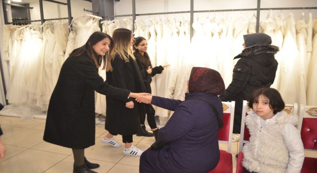 CHP Başkan Adayı Pelinsu Yıldırım Demir’den Gençlere Ücretsiz Düğün Salonu Vaadi