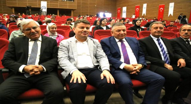 Güvenlik Uzmanı Başbuğ ASÜ’de Önemli Açıklamalarda Bulundu
